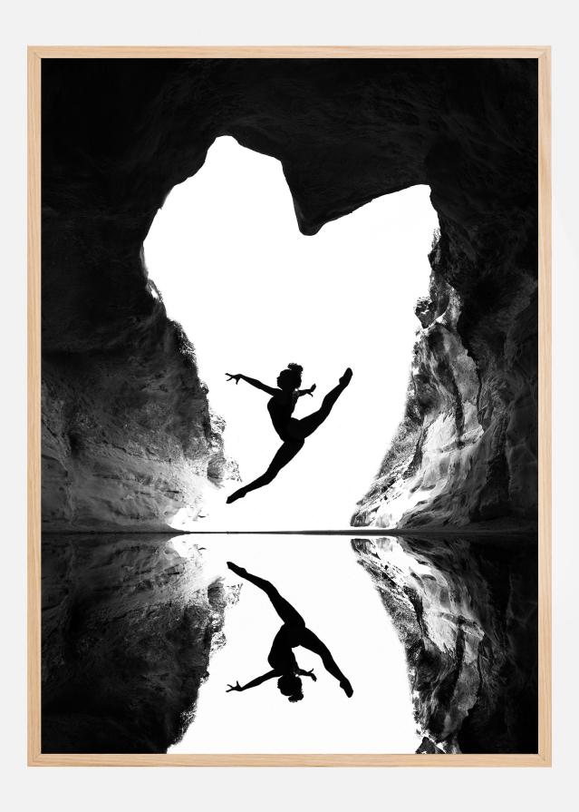 A beating heart Poszter