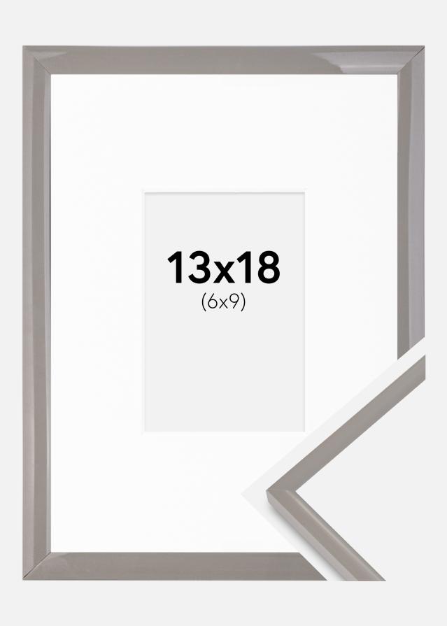 Keret New Lifestyle Földszürke 13x18 cm - Paszpartuk Fehér 7x10 cm