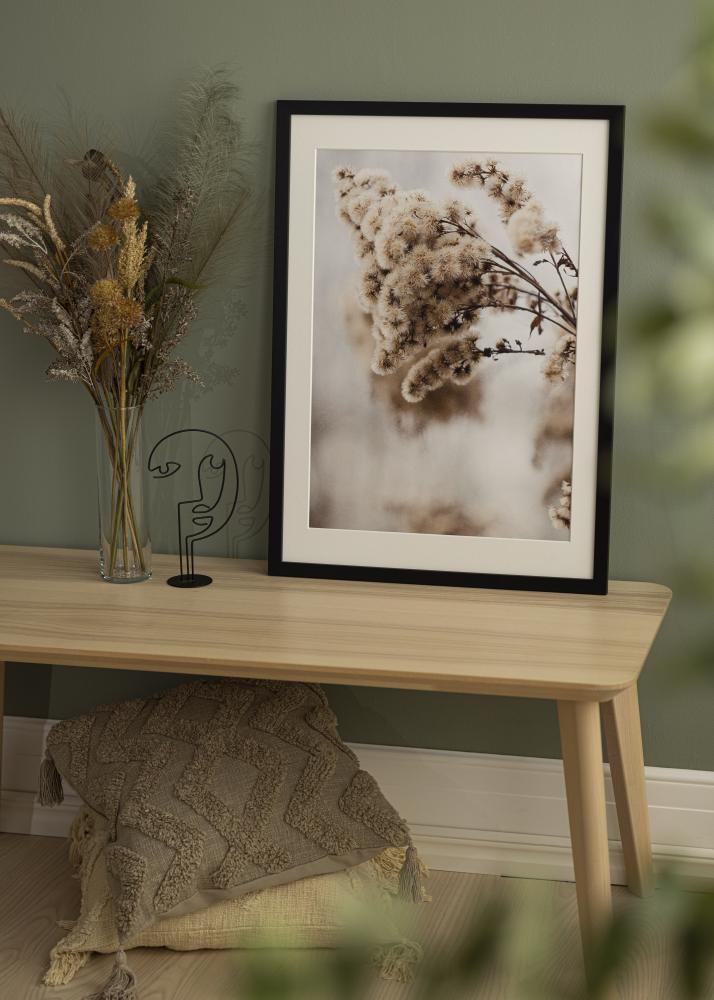 Keret Fekete faipari 68x98 cm - Paszpartuk Fehér 56x76 cm