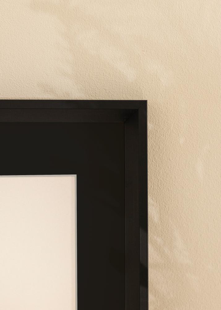 Keret Globe Fekete 24x30 cm - Paszpartu Fekete 18x24 cm