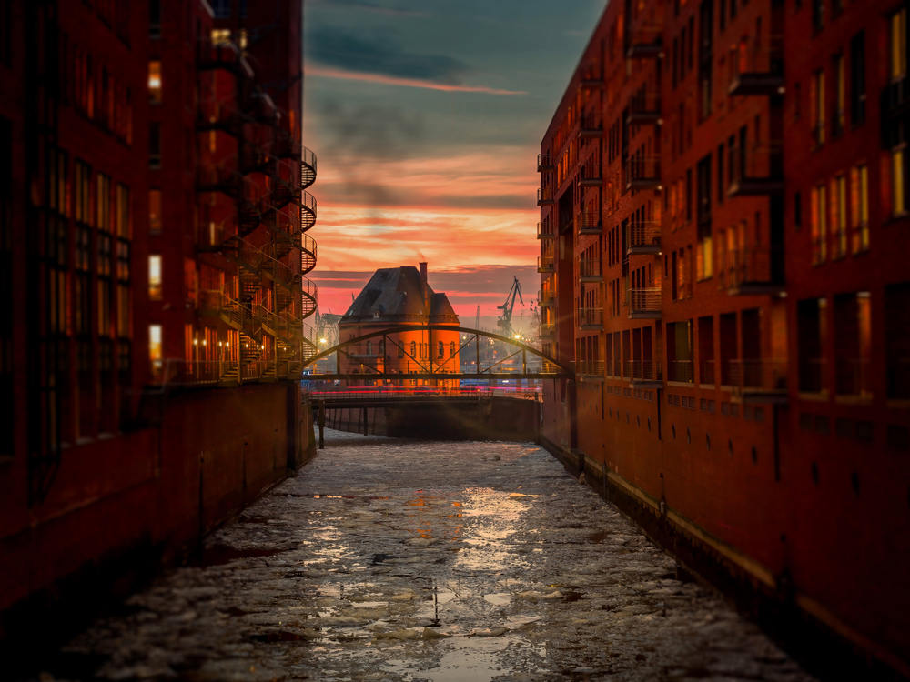 Város a vízben Poszter