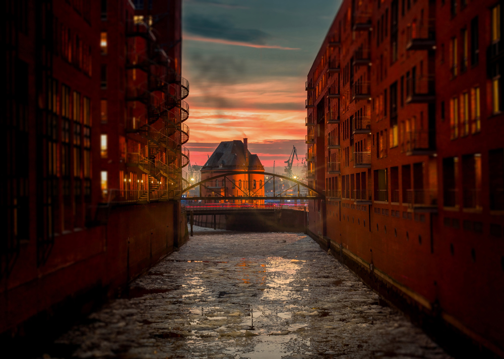 Város a vízben Poszter