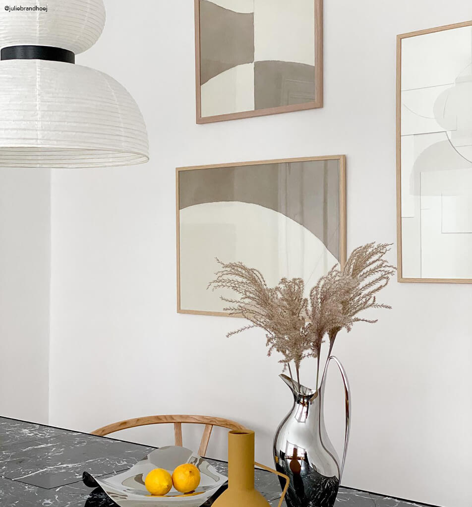 Képgaléria konyhában – 3 tölgykeret grafikus művekkel